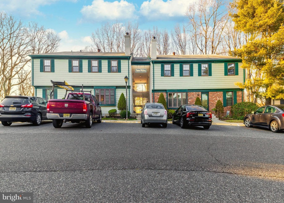 10 Thomas Mckean Bldg unit 10, Blackwood, NJ 08012 - photo 1