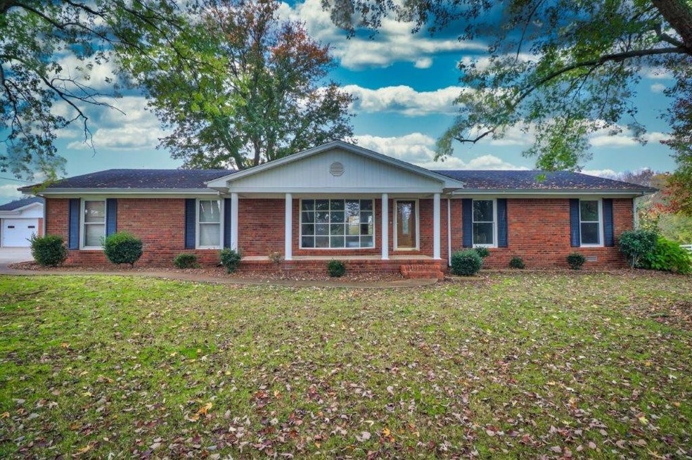 1116 Highway 130 W, Shelbyville, TN 37160 - photo 1