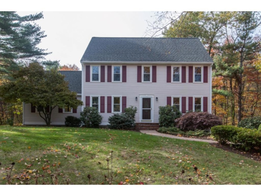 4 Coventry Ln, Derry, NH 03038 - photo 1