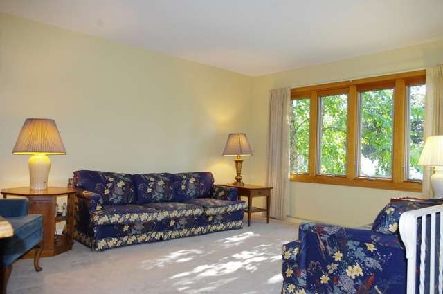 3302 Kingfisher Ln E, Rolling Meadows, IL 60008 - photo 1