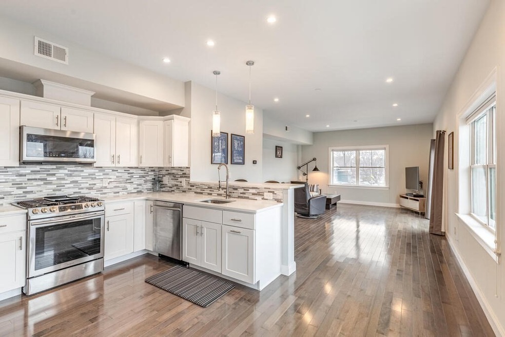 1025 Fellsway unit 4, Medford, MA 02155 - photo 1