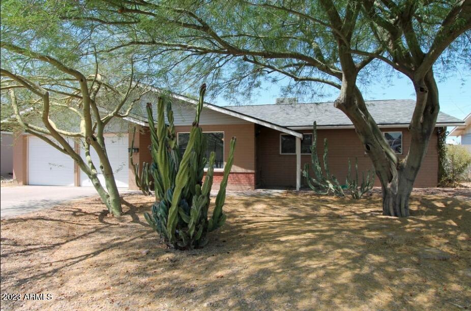 24 E Cairo Dr, Tempe, AZ 85282 - photo 1