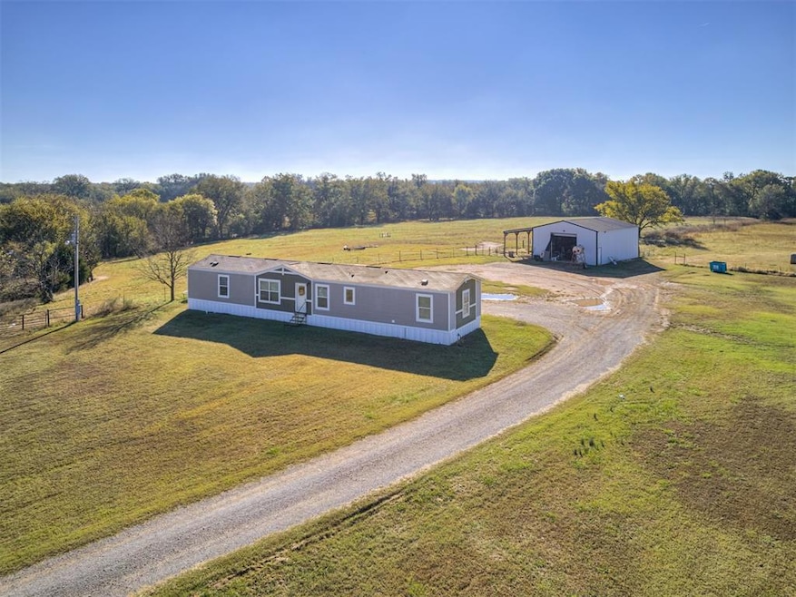 423972 E 1060 Rd, Checotah, OK 74426 - photo 1