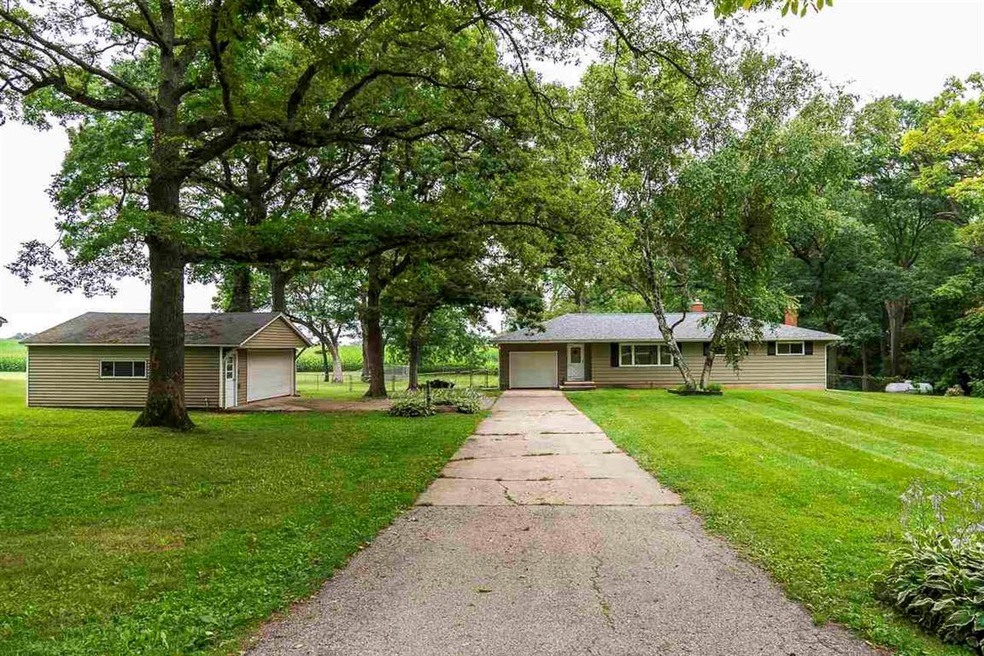 2172 Sand Hill Rd, Oregon, WI 53575 - photo 1