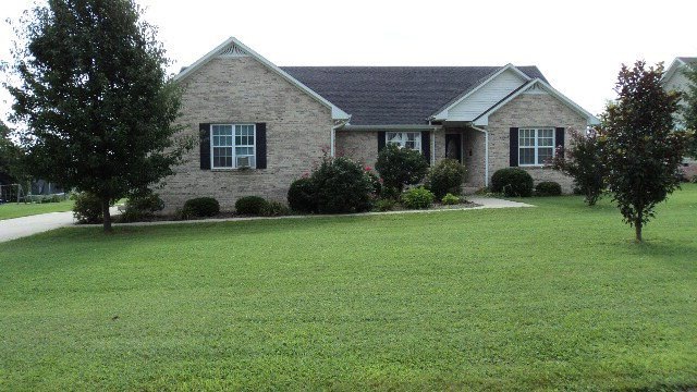 1050 Eagle Landing Dr, Cookeville, TN 38506 - photo 1