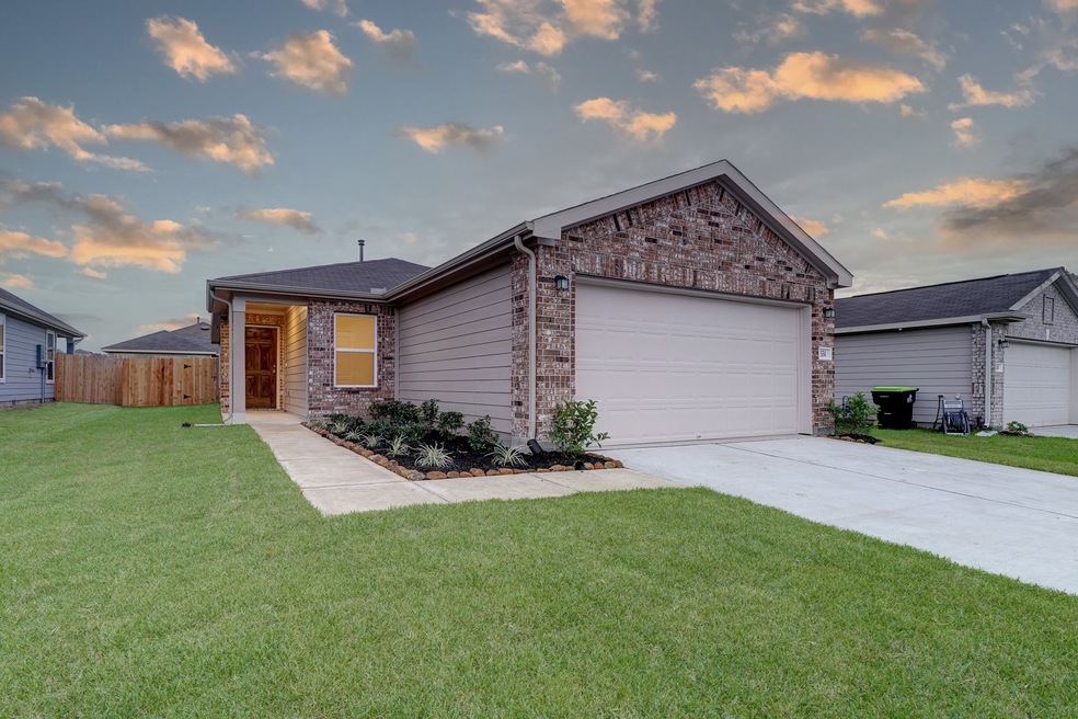 534 Breckenridge Dr, Magnolia, TX 77354 - photo 1