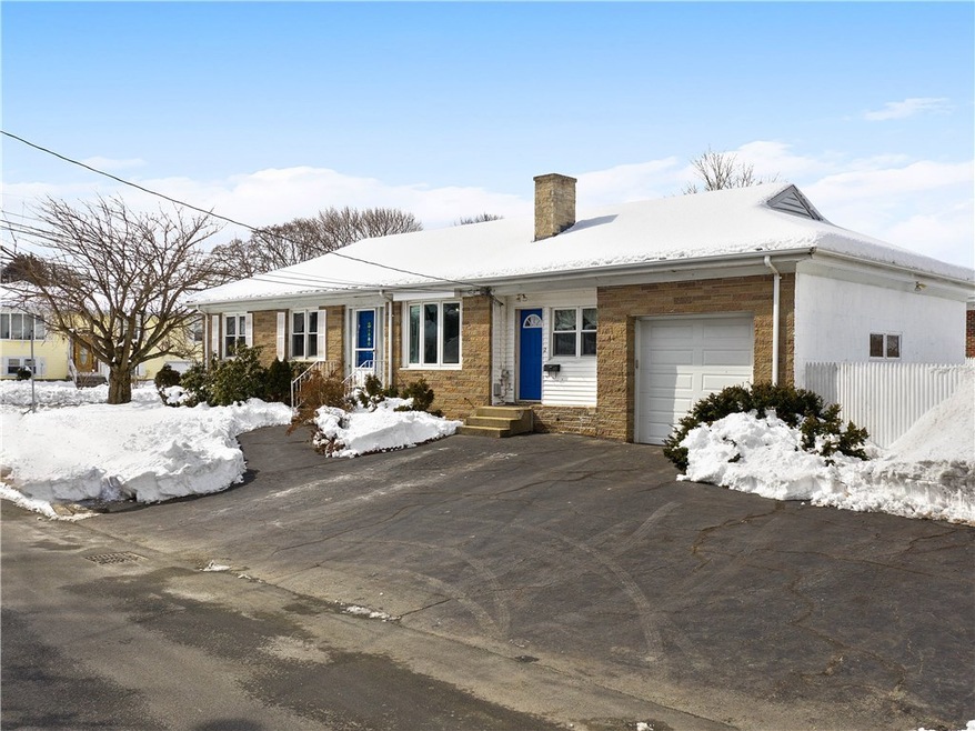 2 Hillcrest Ave, Johnston, RI 02919 - photo 1