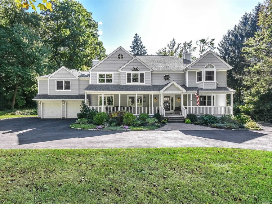 371 Littleworth Ln, Sea Cliff, NY 11579 - photo 1