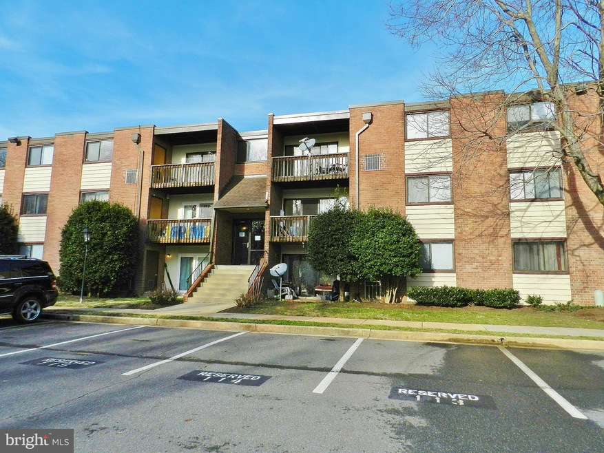 10722 West Dr unit 203, Fairfax, VA 22030 - photo 1