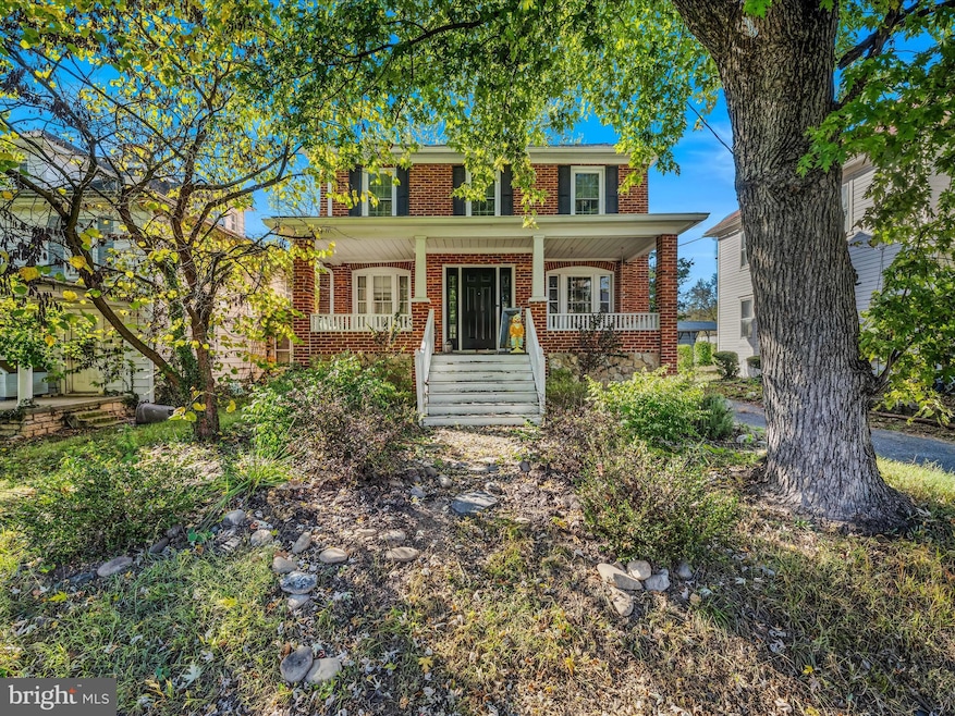 9872 Winchester Ave, Bunker Hill, WV 25413 - photo 1