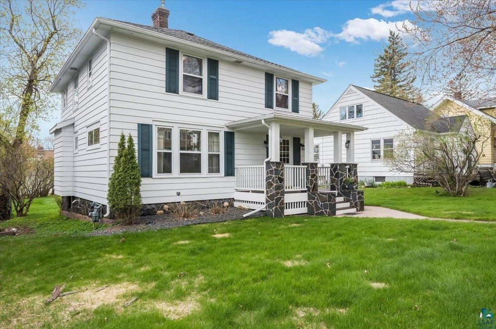 Metal siding, Front porch, Lg Back Deck, 2 Car Gar