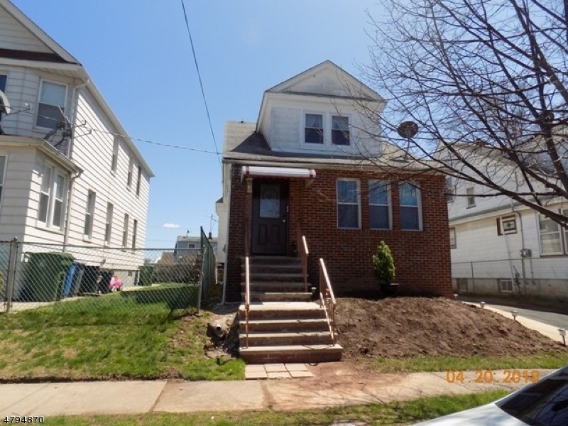31 W 18th St, Linden, NJ 07036 - photo 1