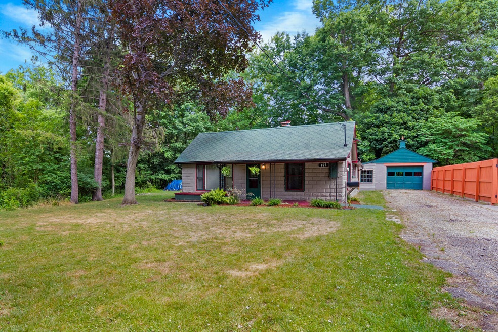 109 Silverbrook Ave, Niles, MI 49120 - photo 1