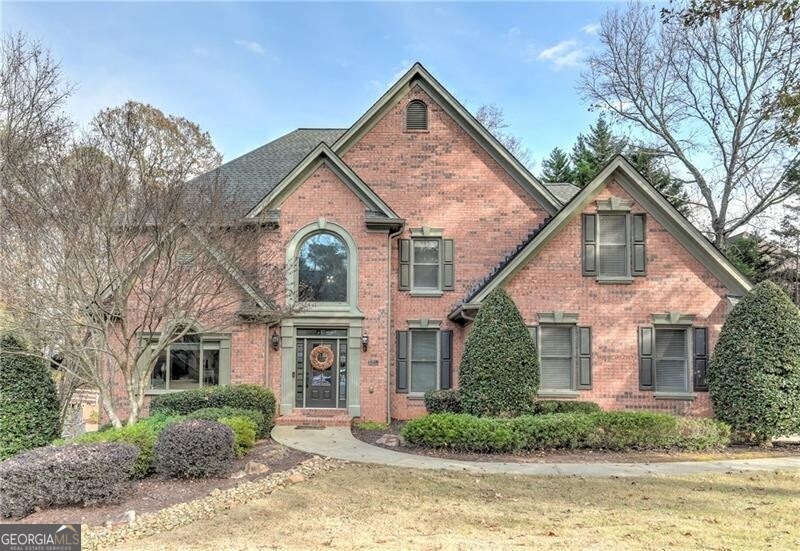 Beautiful 3-sided brick home