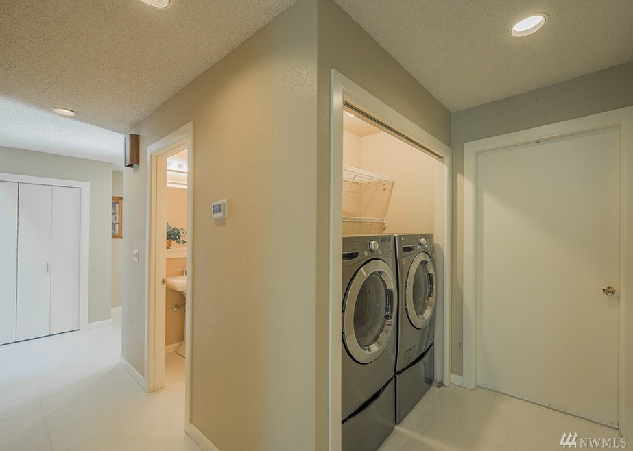 25429 213th Ave SE unit 38, Maple Valley, WA 98038 - photo 1