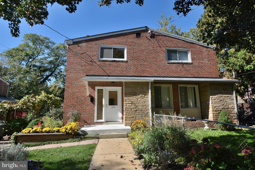 120 E Taylor Run Pkwy, Alexandria, VA 22314 - photo 1