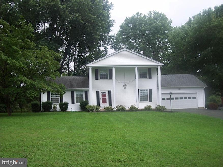 8007 Hillcrest Dr, Manassas, VA 20111 - photo 1