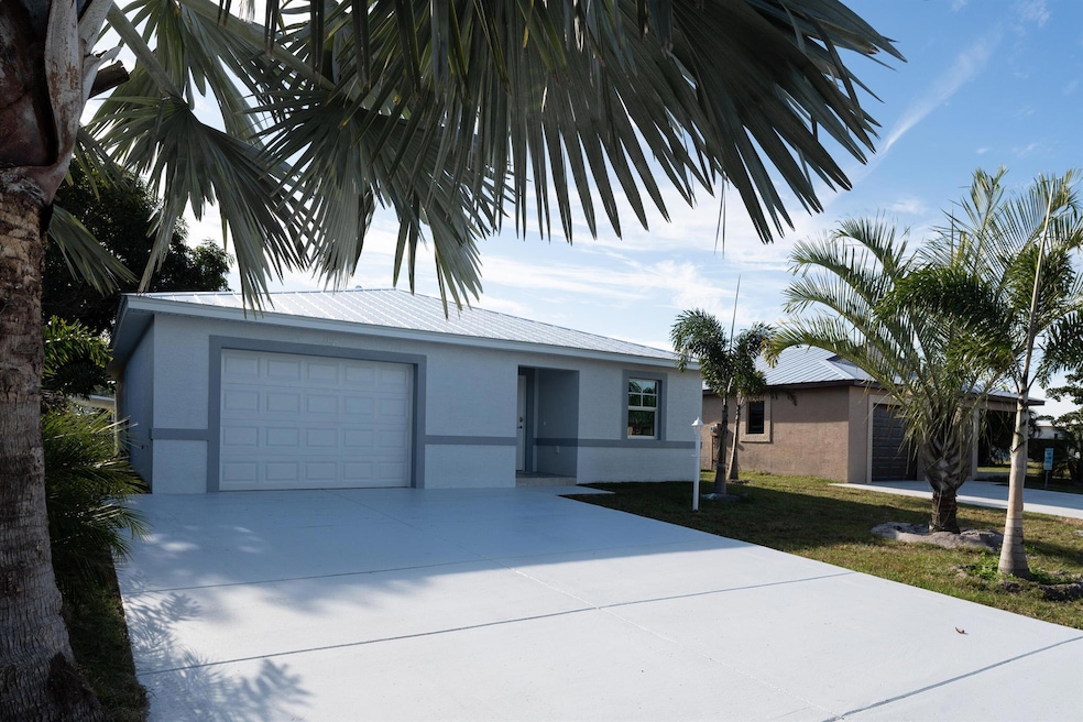 12 SE Los Gatos Ln, Port St. Lucie, FL 34952 - photo 1