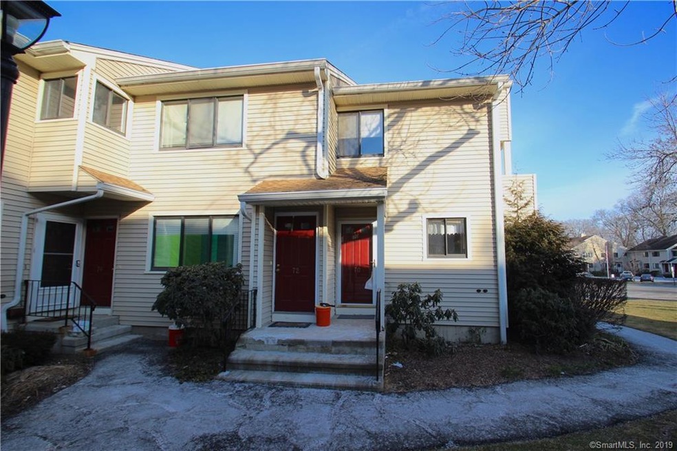 72 Lance Cir, Bridgeport, CT 06606 - photo 1