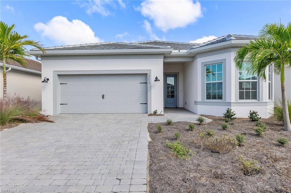 Prestige plan with pool - Available now!