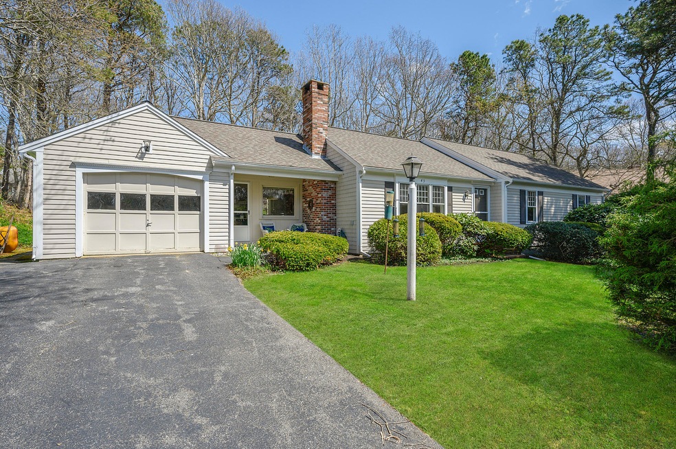 43 Carriage Ln, Barnstable, MA 02630 - photo 1