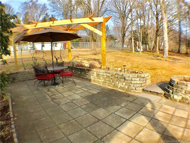 130 Richardson Dr, Middlebury, CT 06762 - photo 1