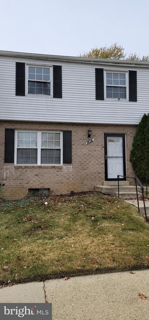 904 Portia Ct, Hyattsville, MD 20785 - photo 1