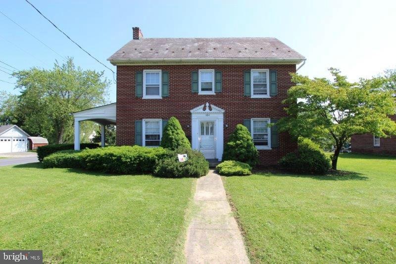 164 E Main St, Leola, PA 17540 - photo 1
