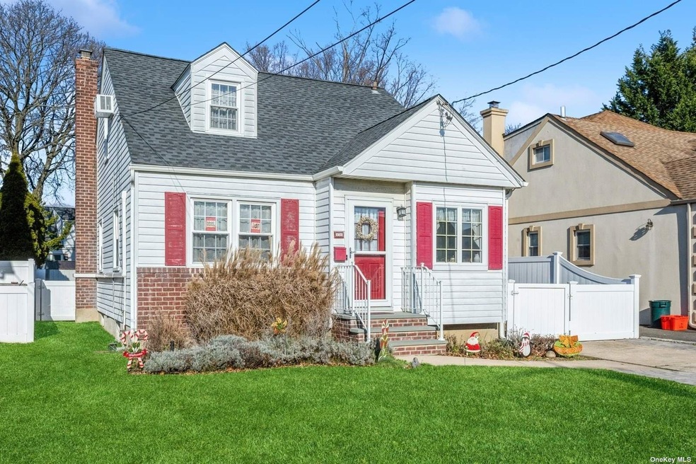 236 Grand Ave, West Hempstead, NY 11552 - photo 1