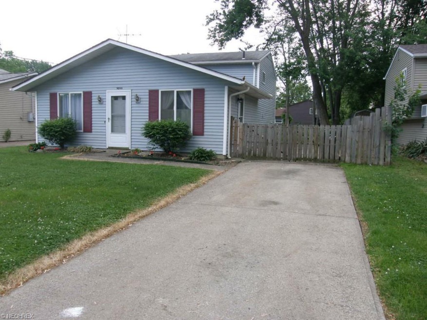 Nice dead-end street in a secluded neighborhood.