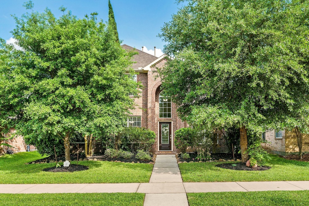 77 E Montfair Blvd, Spring, TX 77382 - photo 1