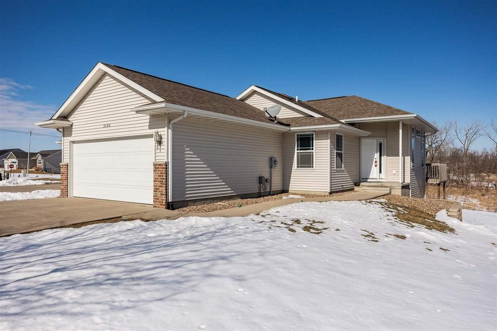 3105 Blackberry Cir SW, Cedar Rapids, IA 52404 - photo 1