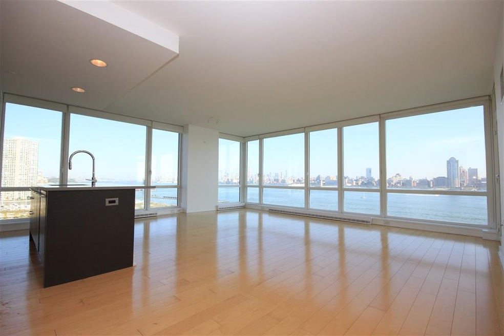 Crystal Point unit C1102, Jersey City, NJ 07302 - photo 1