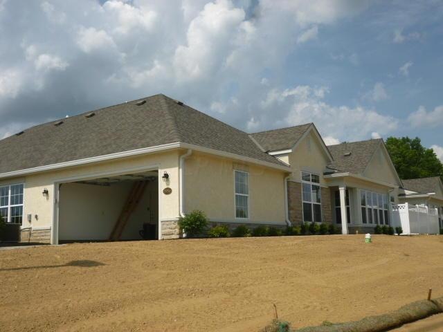 5960 Eiger Dr, Columbus, OH 43213 - photo 1