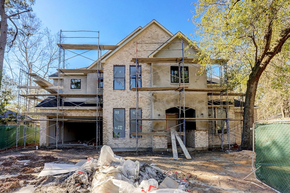 1421 Neeley Dr, Houston, TX 77055 - photo 1