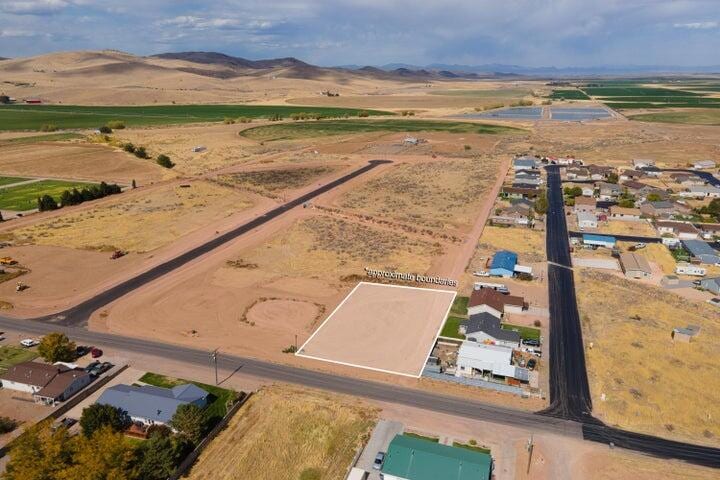 001. Lot #6 - South Facing Front - Arial