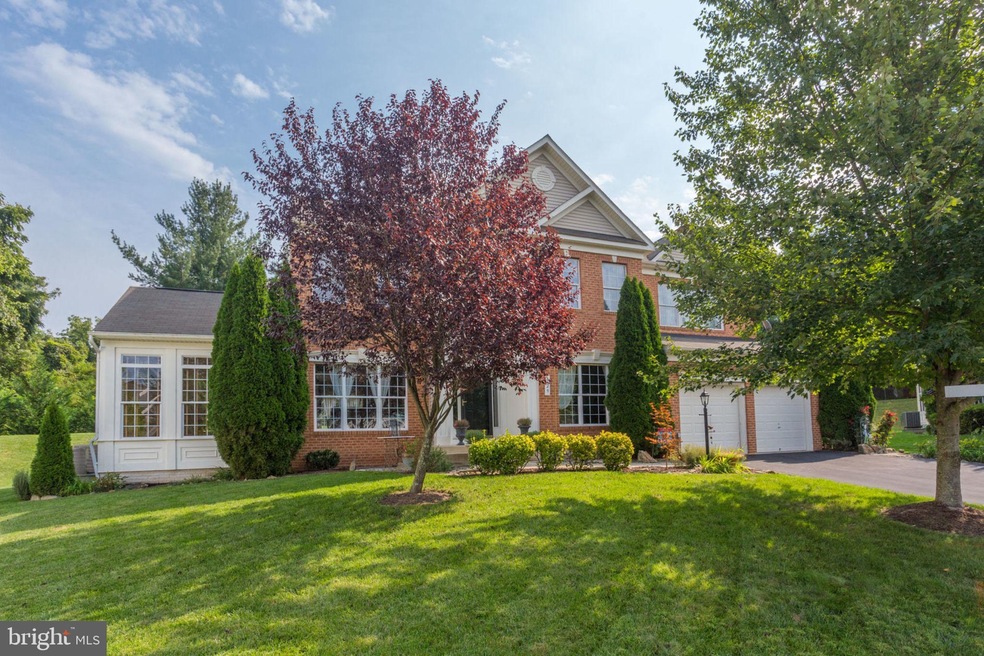 529 E Skyline Dr, Purcellville, VA 20132 - photo 1