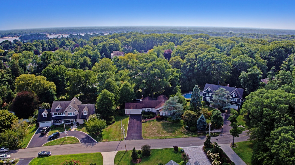 609 Oceanview Rd, Brielle, NJ 08730 - photo 1