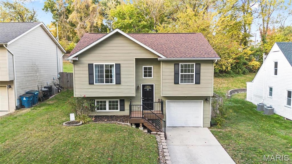 919 Vine St, a short walk to downtown