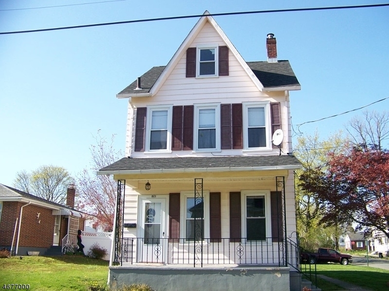 801 Sampson Ave, Phillipsburg, NJ 08865 - photo 1