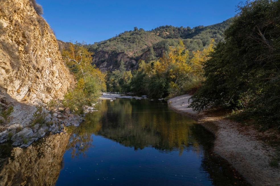 47275 Arroyo Seco Rd, Greenfield, CA 93927 - photo 1