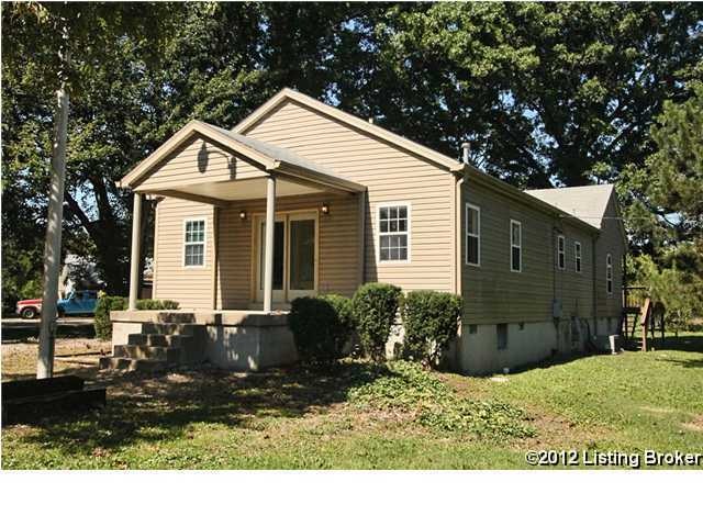 5807 E Manslick Rd, Louisville, KY 40219 - photo 1