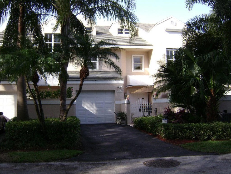 231 N Lakeshore Dr unit 231, Hypoluxo, FL 33462 - photo 1