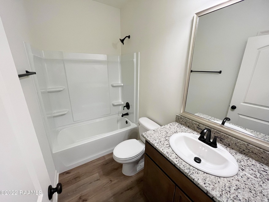 SI120 Bathroom
