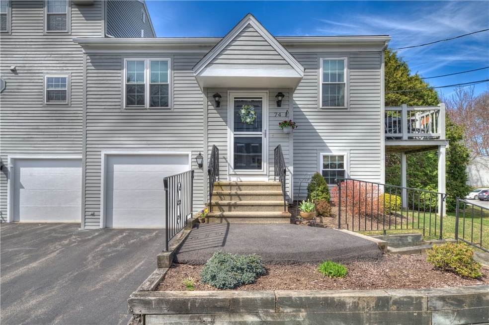 565 Quaker Ln unit 74, West Warwick, RI 02893 - photo 1