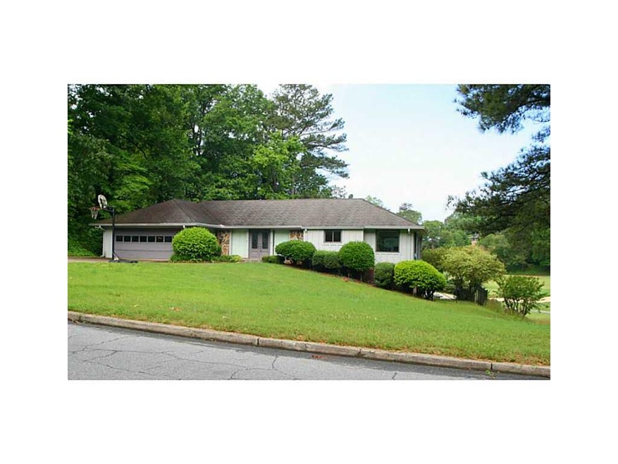 925 Oakhaven Dr, Roswell, GA 30075 - photo 1