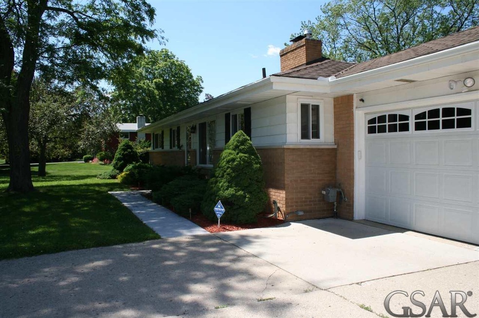 5466 Calkins Rd, Flint, MI 48532 - photo 1