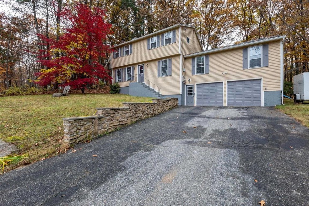 60 Lamson Dr, Merrimack, NH 03054 - photo 1