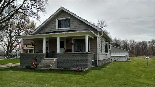 2774 E Creek Rd, South Rockwood, MI 48179 - photo 1