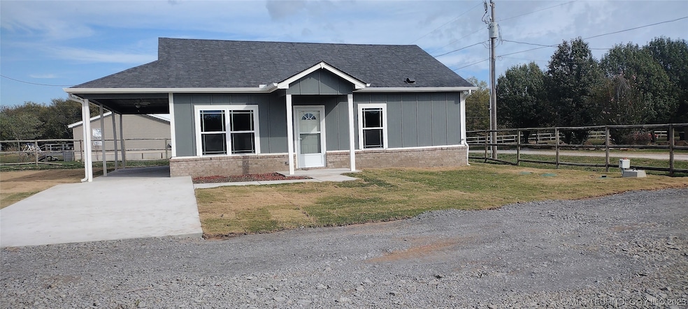 3977 N 195 Rd, Beggs, OK 74421 - photo 1